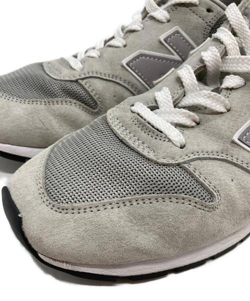NEW BALANCE（ニューバランス）NEW BALANCE (ニューバランス) ローカットスニーカー グレー サイズ:US M 9.5/US W 11/UK ９/EU 43/CM  27.5の古着・服飾アイテム