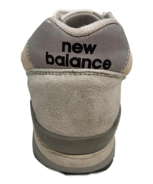 NEW BALANCE（ニューバランス）NEW BALANCE (ニューバランス) ローカットスニーカー グレー サイズ:US M 9.5/US W 11/UK ９/EU 43/CM  27.5の古着・服飾アイテム
