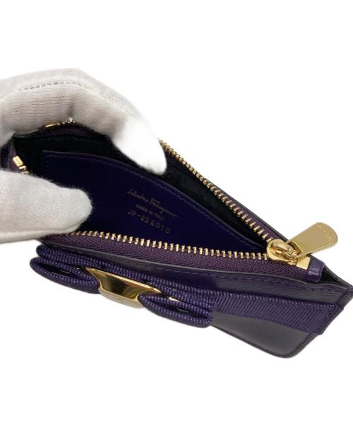 Salvatore Ferragamo（サルヴァトーレ フェラガモ）Salvatore Ferragamo (サルヴァトーレ フェラガモ) ヴァラリボン フラグメントケース パープルの古着・服飾アイテム