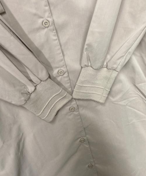EKAL（エカル）EKAL (エカル) ソロテックスホリデーワンピース ベージュ サイズ:Freeの古着・服飾アイテム