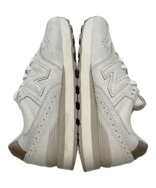NEW BALANCE（ニューバランス）NEW BALANCE (ニューバランス) 996 ローカットスニーカー ベージュ サイズ:US7.5/UK5.5/EU38/JPN24.5の古着・服飾アイテム