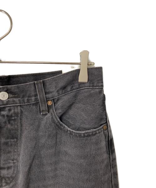 LEVI'S（リーバイス）LEVI'S (リーバイス) JOURNAL STANDARD (ジャーナルスタンダード) デニムパンツ グレー サイズ:W28L30 未使用品の古着・服飾アイテム