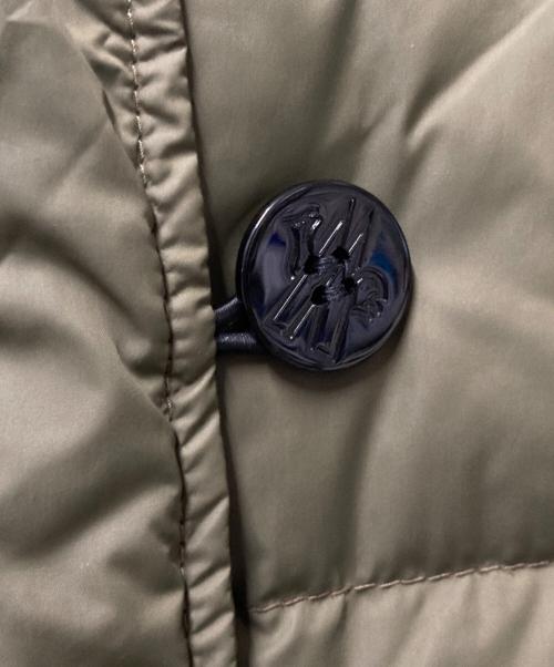 MONCLER（モンクレール）MONCLER (モンクレール) MESSINAダウンコート オリーブ サイズ:1の古着・服飾アイテム