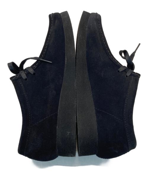 CLARKS（クラークス）CLARKS (クラークス) ワラビーモカシンシューズ ブラック サイズ:UK7.5/US8.5/EU41.5/CN260の古着・服飾アイテム