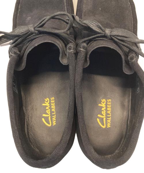 CLARKS（クラークス）CLARKS (クラークス) ワラビーモカシンシューズ ブラック サイズ:UK7.5/US8.5/EU41.5/CN260の古着・服飾アイテム