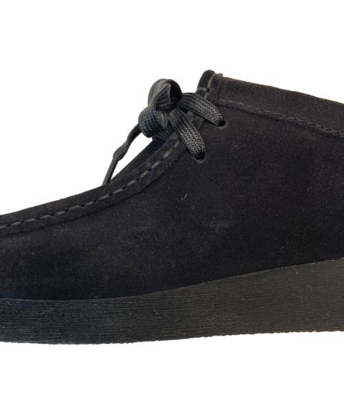 CLARKS（クラークス）CLARKS (クラークス) ワラビーモカシンシューズ ブラック サイズ:UK7.5/US8.5/EU41.5/CN260の古着・服飾アイテム