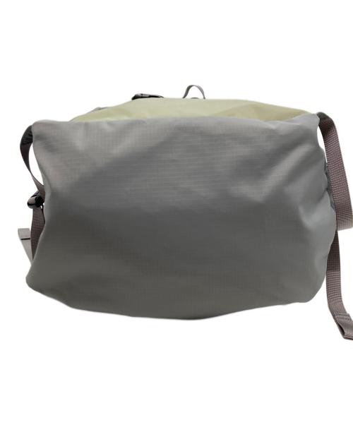 Patagonia（パタゴニア）Patagonia (パタゴニア) テラヴィア・トート・パック 24L グレー×カーキの古着・服飾アイテム