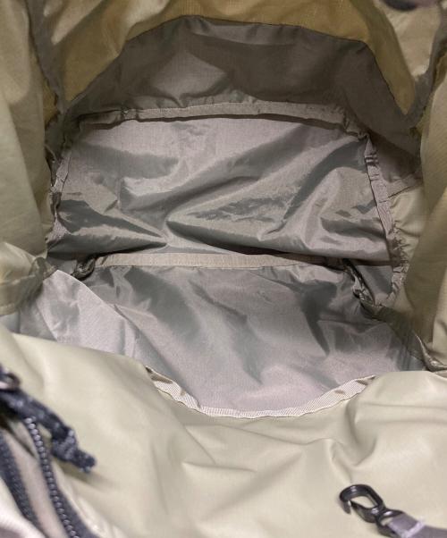 Patagonia（パタゴニア）Patagonia (パタゴニア) テラヴィア・トート・パック 24L グレー×カーキの古着・服飾アイテム