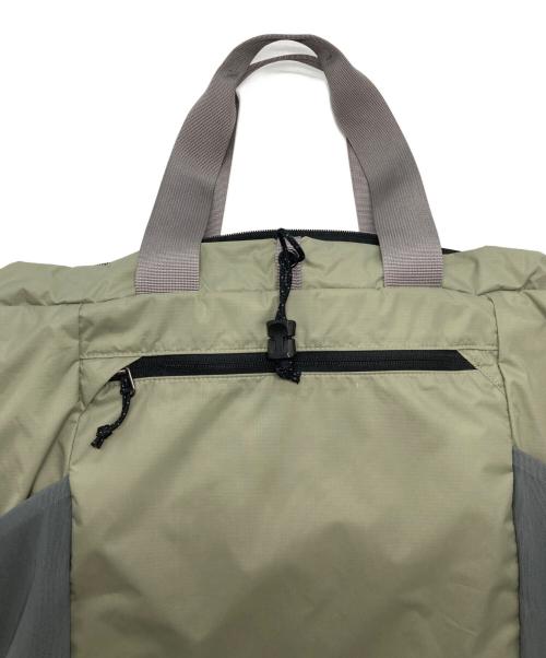 Patagonia（パタゴニア）Patagonia (パタゴニア) テラヴィア・トート・パック 24L グレー×カーキの古着・服飾アイテム