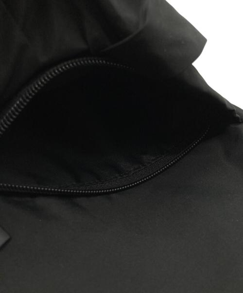 emmi atelier（エミアトリエ）emmi atelier (エミアトリエ) eco 撥水ギャザーミニショルダーバッグ ブラックの古着・服飾アイテム