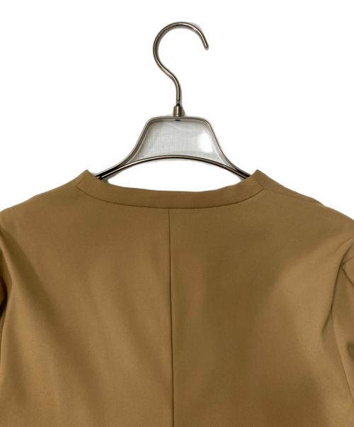 BEAMS Lights（ビームスライト）BEAMS Lights (ビームスライト) ノーカラージャケット ベージュ サイズ:38 未使用品の古着・服飾アイテム