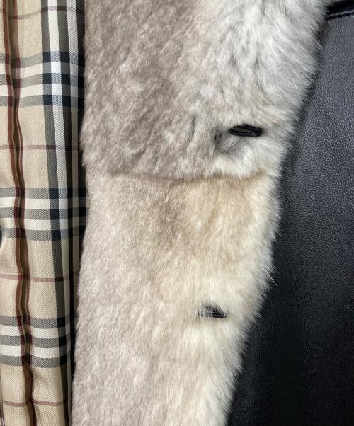 BURBERRY BLACK LABEL（バーバリーブラックレーベル）BURBERRY BLACK LABEL (バーバリーブラックレーベル) チンチラファー ラムレザーコート ブラック サイズ:Lの古着・服飾アイテム