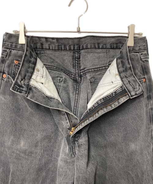 LEVI'S（リーバイス）LEVI'S (リーバイス) デニムパンツ グレー サイズ:W38の古着・服飾アイテム