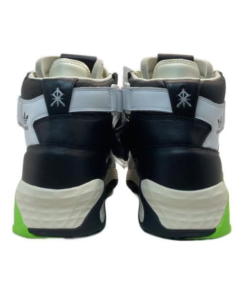 adidas（アディダス）adidas (アディダス) SANKUANZ (サンクアンズ) STREETBALL FORUM ホワイト×ブラック サイズ:US9.5/UK9/FR431/3 /JP27.5/CHN265 未使用品の古着・服飾アイテム
