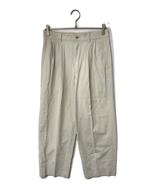 ISSEY MIYAKE（イッセイミヤケ）ISSEY MIYAKE (イッセイミヤケ) 2タックパンツ ホワイト サイズ:Mの古着・服飾アイテム