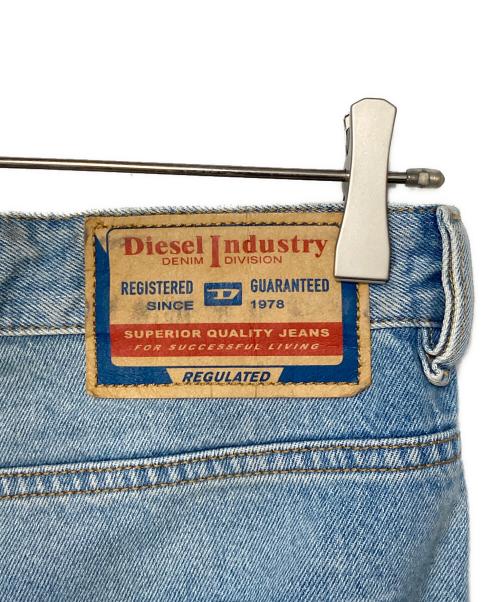 DIESEL（ディーゼル）DIESEL (ディーゼル) Relaxed Jeans D-Rise DIESEL インディゴ サイズ:28 実寸参照の古着・服飾アイテム
