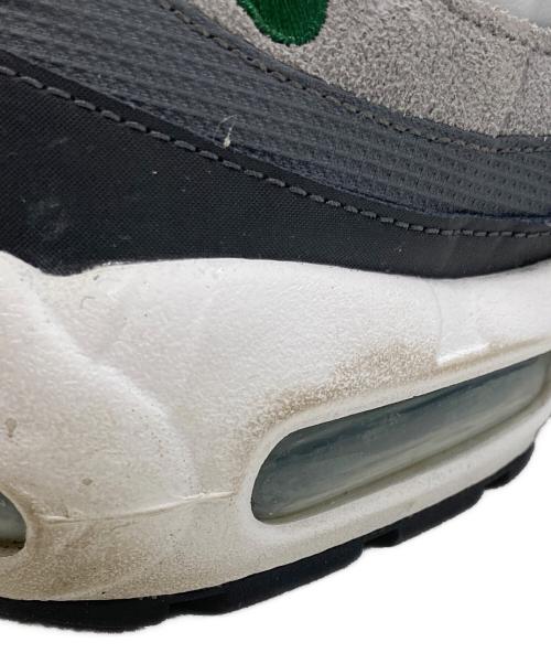 NIKE（ナイキ）NIKE (ナイキ) AIR MAX 95 PURE PLATINUM/GORGE GREEN グレー×グリーン サイズ:US8.5/UK7.5/EUR42/CM26.5/BR40/CN265の古着・服飾アイテム