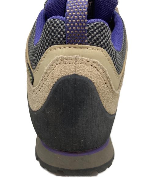 mont-bell（モンベル）mont-bell (モンベル) トレッキングシューズ ベージュ×パープル サイズ:JPN23.5/US-W6.5/UK4.5/EUR37.5の古着・服飾アイテム