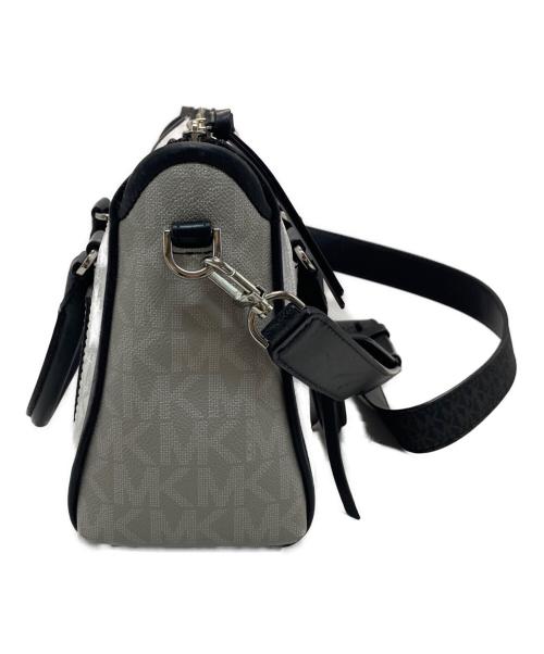 MICHAEL KORS（マイケルコース）MICHAEL KORS (マイケルコース) 2WAYショルダーバッグ ホワイト×ブラックの古着・服飾アイテム