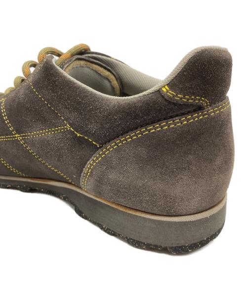 lomer（ロメール）lomer (ロメール) maipos suede MTX グレー サイズ:UK 8/EU 42の古着・服飾アイテム