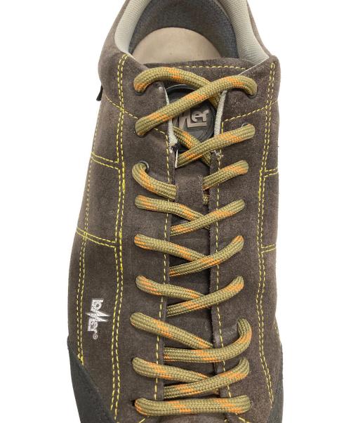 lomer（ロメール）lomer (ロメール) maipos suede MTX グレー サイズ:UK 8/EU 42の古着・服飾アイテム
