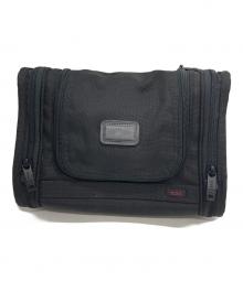 TUMI（トゥミ）の古着「ハンギングトラベルバッグ」｜ブラック