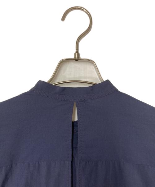 TOMORROW LAND（トゥモローランド）TOMORROW LAND (トゥモローランド) バックオープンバンドカラーシャツ ネイビー サイズ:36の古着・服飾アイテム