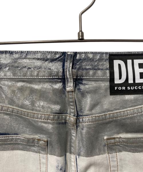 DIESEL（ディーゼル）DIESEL (ディーゼル) ミニデニムスカート ホワイト×シルバー サイズ:W.25の古着・服飾アイテム
