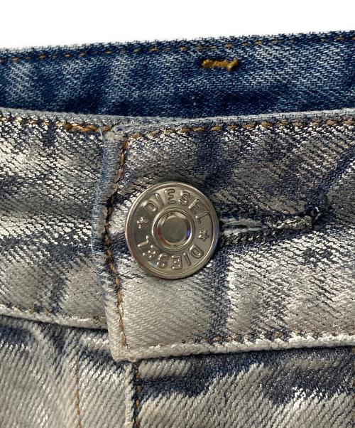 DIESEL（ディーゼル）DIESEL (ディーゼル) ミニデニムスカート ホワイト×シルバー サイズ:W.25の古着・服飾アイテム