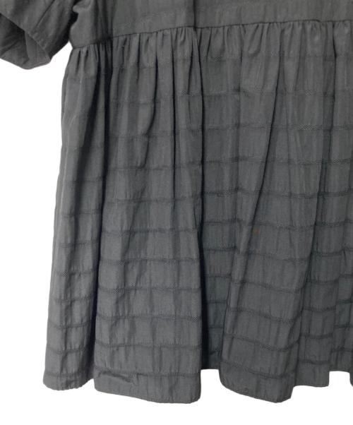 BALLSEY（ボールジィ）BALLSEY (ボールジィ) ボーダーサッカー ペプラムブラウス ブラック サイズ:36の古着・服飾アイテム
