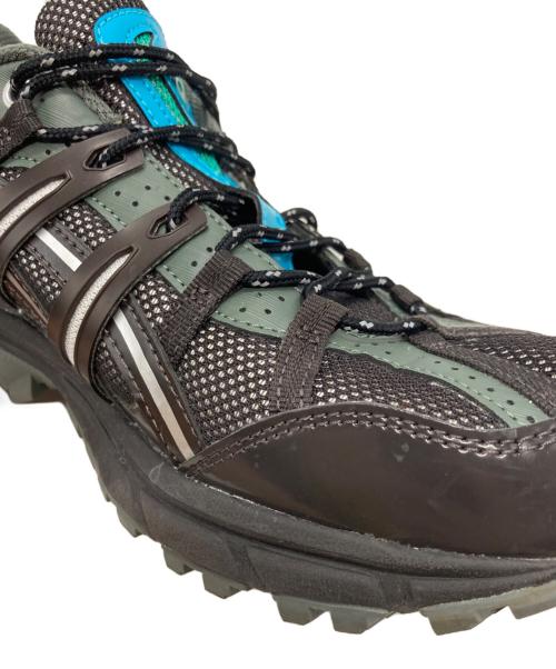 asics（アシックス）asics (アシックス) Matin Kim (マーティン・キム) ローカットスニーカー カーキ×グリーン サイズ:CM26.5/EUR42/US10/UK8/BR40/CN265の古着・服飾アイテム
