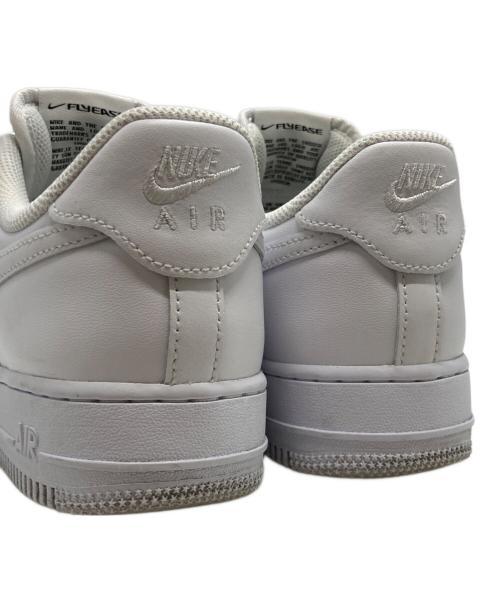 NIKE（ナイキ）NIKE (ナイキ) エア フォース 1'07 ホワイト サイズ:US8/UK7/EUR41/CM26/BR39.5/CN260の古着・服飾アイテム