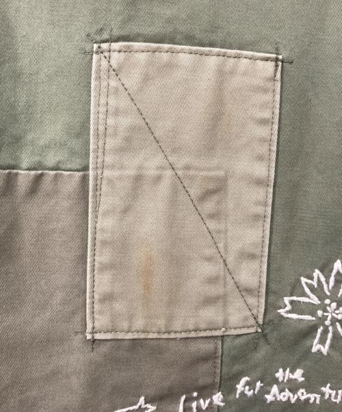 AVIREX（アヴィレックス）AVIREX (アヴィレックス) REPAIR CUSTOM & EMB UTILITY SHIRT JACKET カーキ サイズ:Mの古着・服飾アイテム
