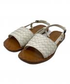 BOTTEGA VENETAボッテガベネタ）の古着「イントレチャートストラップサンダル」｜ベージュ