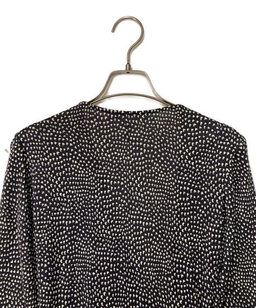DIANE VON FURSTENBERG（ダイアンフォンファステンバーグ）DIANE VON FURSTENBERG (ダイアンフォンファステンバーグ) 総柄カシュクールワンピース ネイビーの古着・服飾アイテム