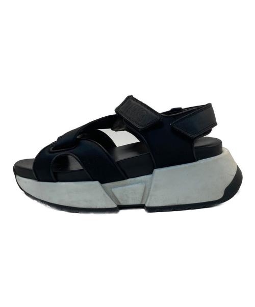 MM6 Maison Margiela（エムエムシックスメゾンマルジェラ）MM6 Maison Margiela (エムエムシックスメゾンマルジェラ) クロスストラッププラットフォームサンダル ブラック サイズ:36の古着・服飾アイテム