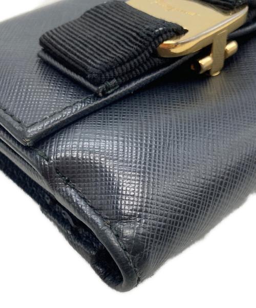 Salvatore Ferragamo（サルヴァトーレ フェラガモ）Salvatore Ferragamo (サルヴァトーレ フェラガモ) 2つ折り財布 ブラックの古着・服飾アイテム