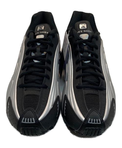 NIKE（ナイキ）NIKE (ナイキ) Women's Shox R4 Black/Metallic Silve サイズ:US11/UK8.5/EUR43/CM28/BR41/CN280の古着・服飾アイテム
