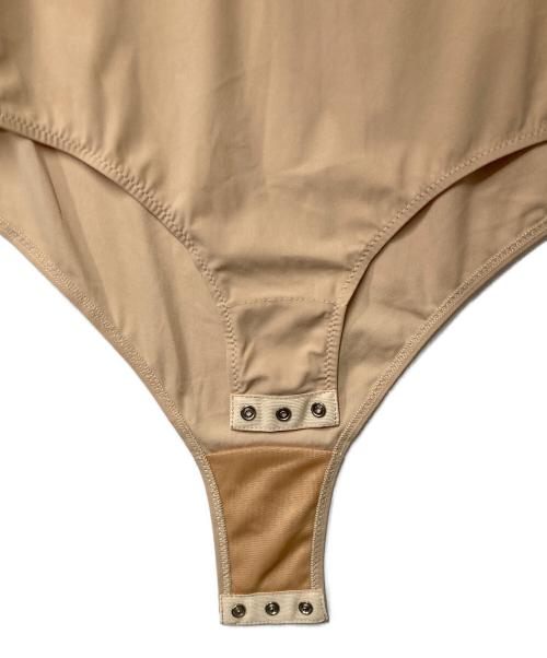 MM6 Maison Margiela（エムエムシックスメゾンマルジェラ）MM6 Maison Margiela (エムエムシックスメゾンマルジェラ) ボディスーツ ベージュ サイズ:Mの古着・服飾アイテム