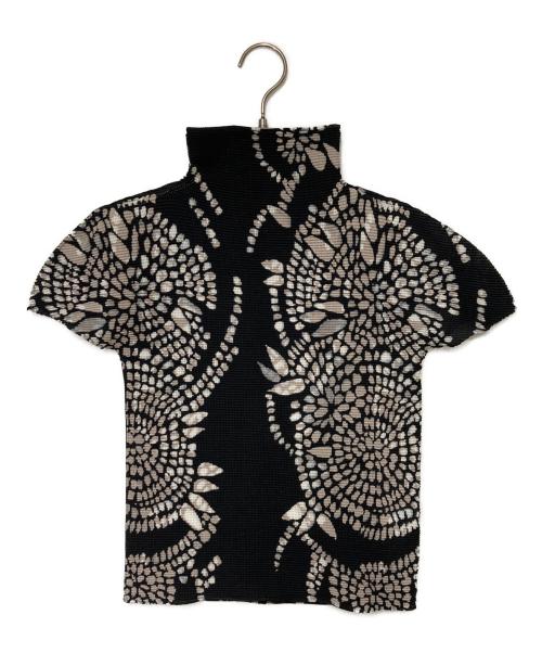 me ISSEY MIYAKE（ミーイッセイ ミヤケ）me ISSEY MIYAKE (ミーイッセイ ミヤケ) 総柄プリーツカットソー ブラック サイズ:Freeの古着・服飾アイテム