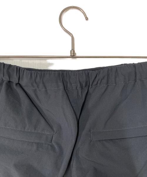 NANGA（ナンガ）NANGA (ナンガ) Dot Air(R) UTILITY POCKET CARGO SHORTS ブラック サイズ:XLの古着・服飾アイテム