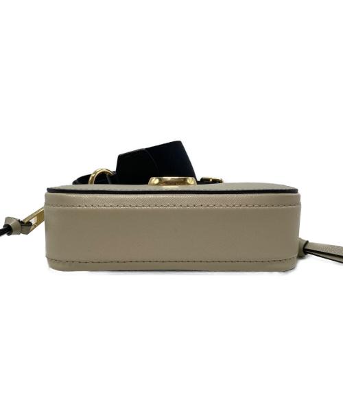 MARC JACOBS（マークジェイコブス）MARC JACOBS (マークジェイコブス) ショルダーバッグ ベージュの古着・服飾アイテム
