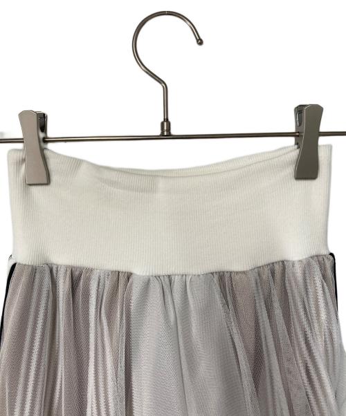 MONILE（モニーレ）MONILE (モニーレ) チュールスカート ベージュ×ホワイト サイズ:Freeの古着・服飾アイテム