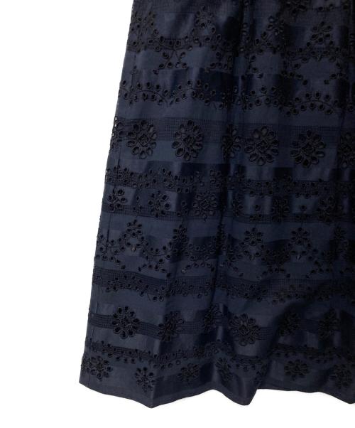 Leilian（レリアン）Leilian (レリアン) 刺繍ワンピース  ネイビー サイズ:９の古着・服飾アイテム