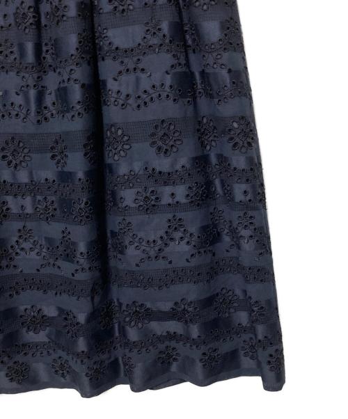 Leilian（レリアン）Leilian (レリアン) 刺繍ワンピース  ネイビー サイズ:９の古着・服飾アイテム