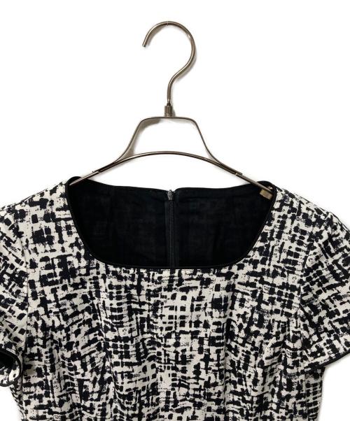 Leilian（レリアン）LEILIAN (レリアン) 総柄ワンピース ホワイト×ブラック サイズ:9の古着・服飾アイテム