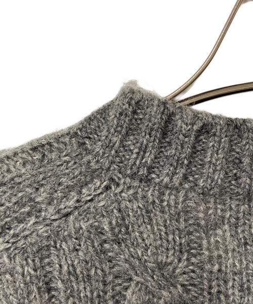 BROOKS BROTHERS（ブルックスブラザーズ）BROOKS BROTHERS (ブルックスブラザーズ) シェットランドウールケーブルニット BROOKS BROTHERS グレー  グレー サイズ:40の古着・服飾アイテム