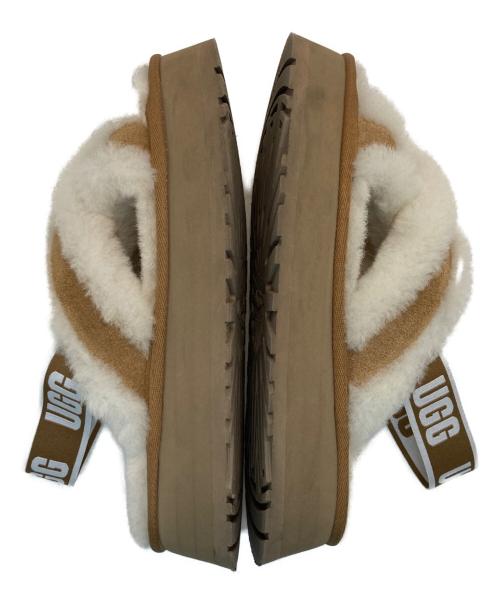 UGG（アグ）UGG (アグ) Disco Cross Slide ベージュ×ホワイト サイズ:US8/UK6/EU39/JP25の古着・服飾アイテム