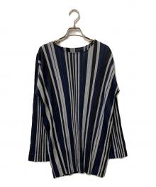 PLEATS PLEASE（プリーツプリーズ）の古着「プリーツカットソー」｜ネイビー×ブラック