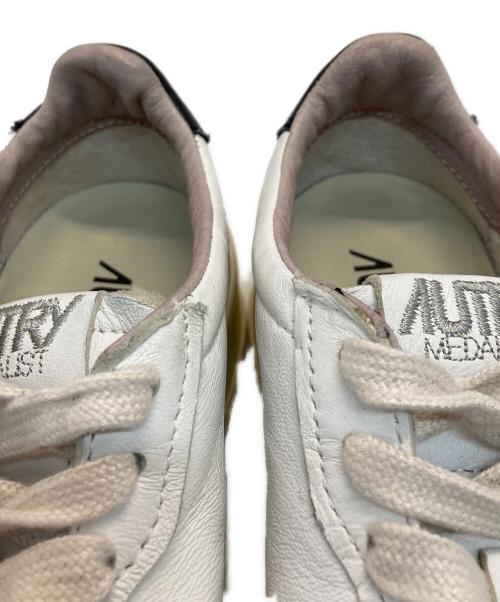 AUTRY（オートリー）AUTRY (オートリー) MEDALIST ローカットスニーカー ホワイト サイズ:36の古着・服飾アイテム